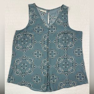 Maurices pleated front patterned tank top, dusty blue; Size Large